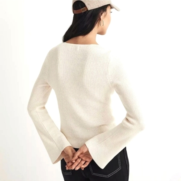 NWT Madewell flare sleeve v neck sweater size XXS in ivory color - Picture 4 of 9